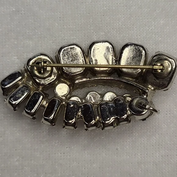 Vintage Glam Rhinestone Brooch / Pendant - Picture 2 of 3